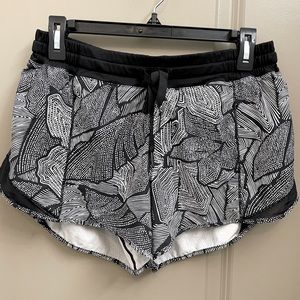 Lululemon Low Rise Short